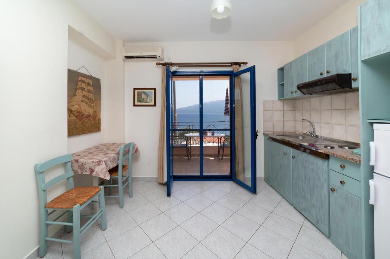 Natassa Apartments Agia Efimia エクステリア 写真