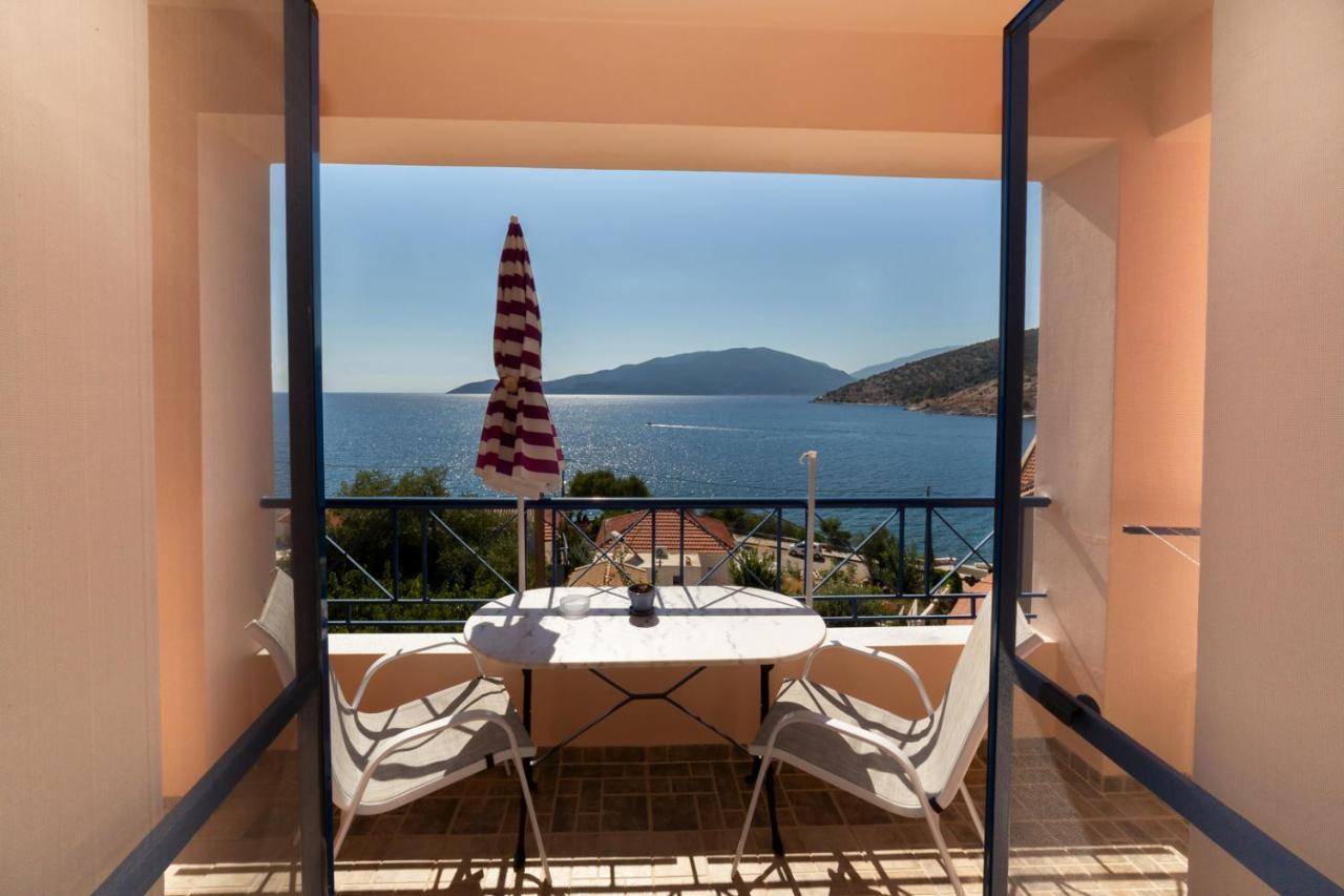 Natassa Apartments Agia Efimia エクステリア 写真