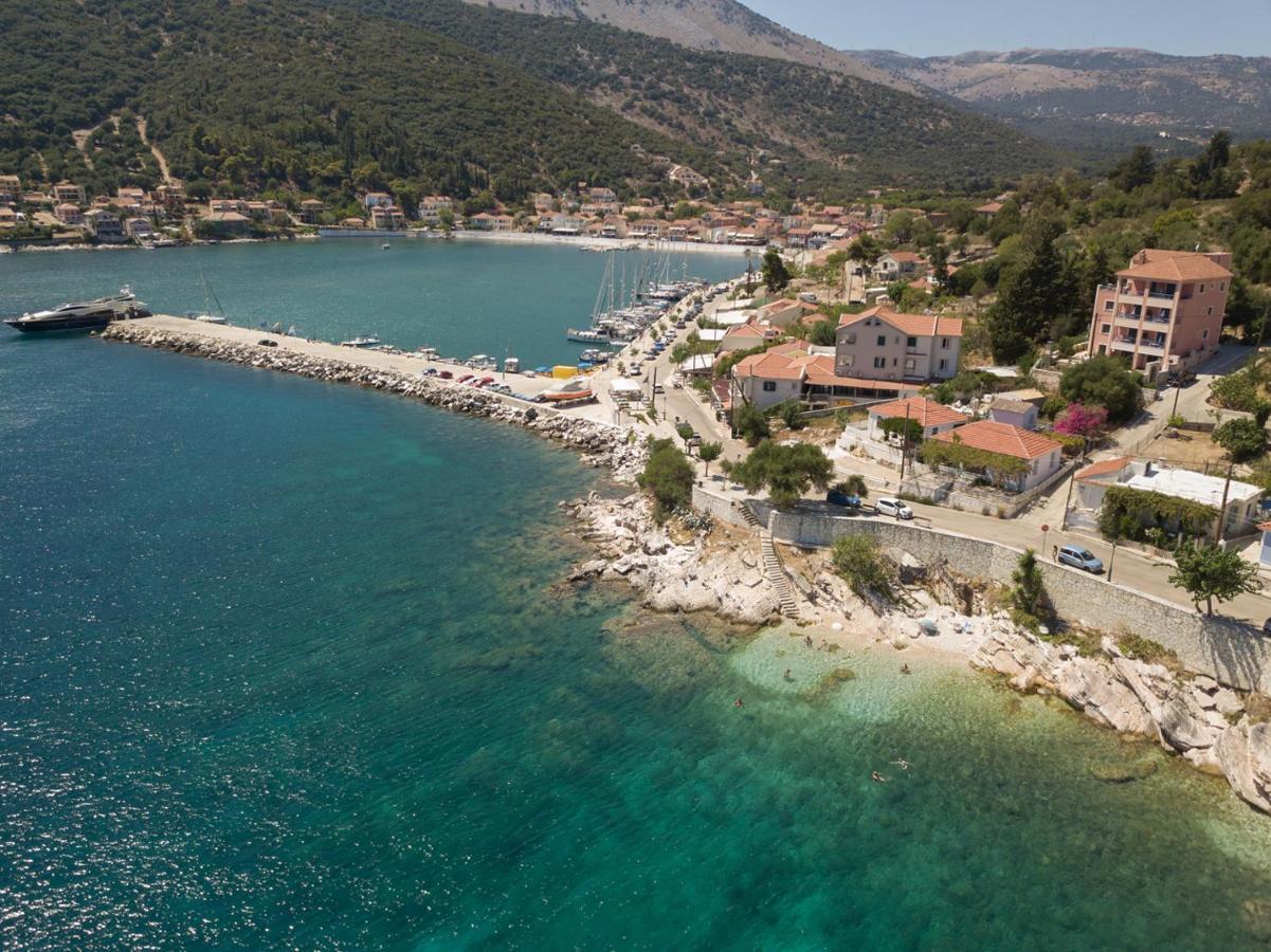 Natassa Apartments Agia Efimia エクステリア 写真