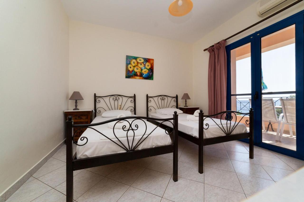 Natassa Apartments Agia Efimia エクステリア 写真