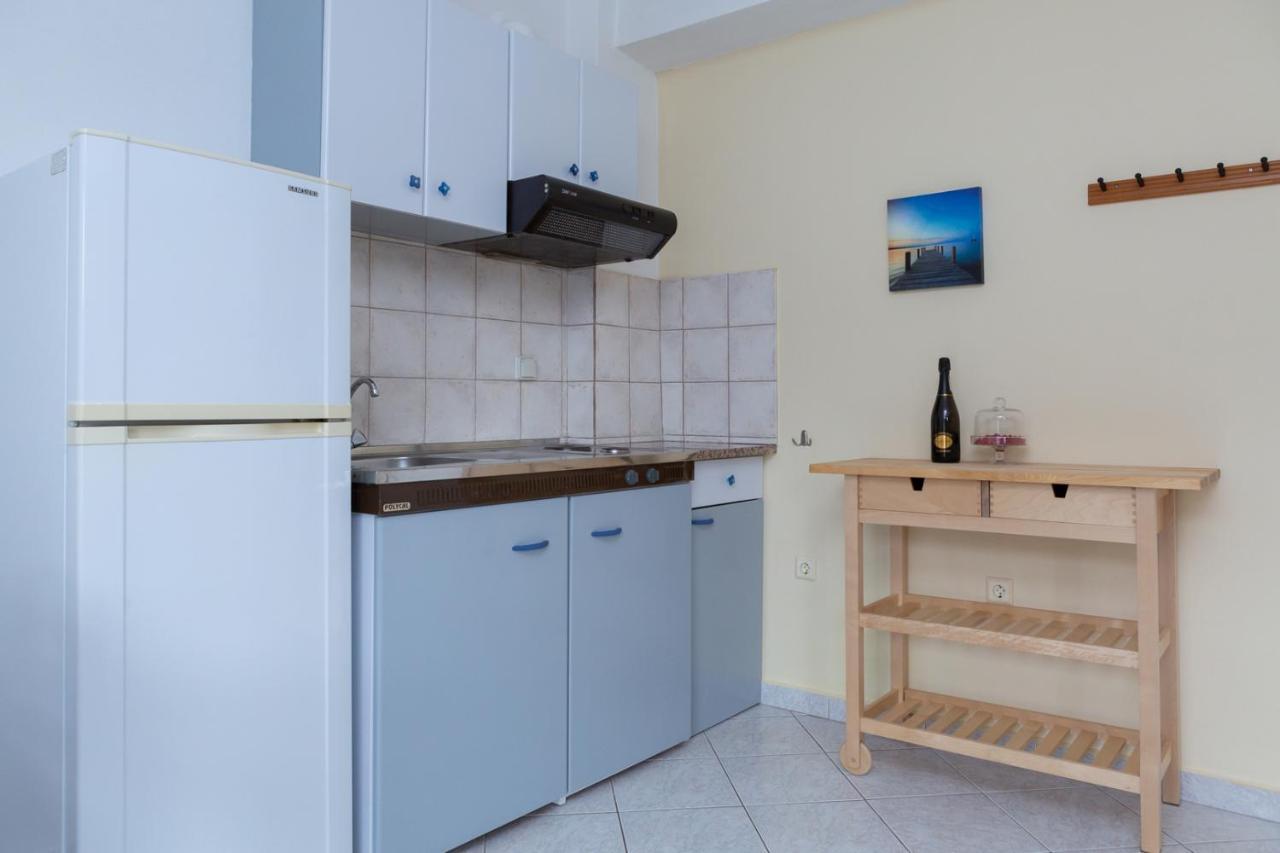 Natassa Apartments Agia Efimia エクステリア 写真