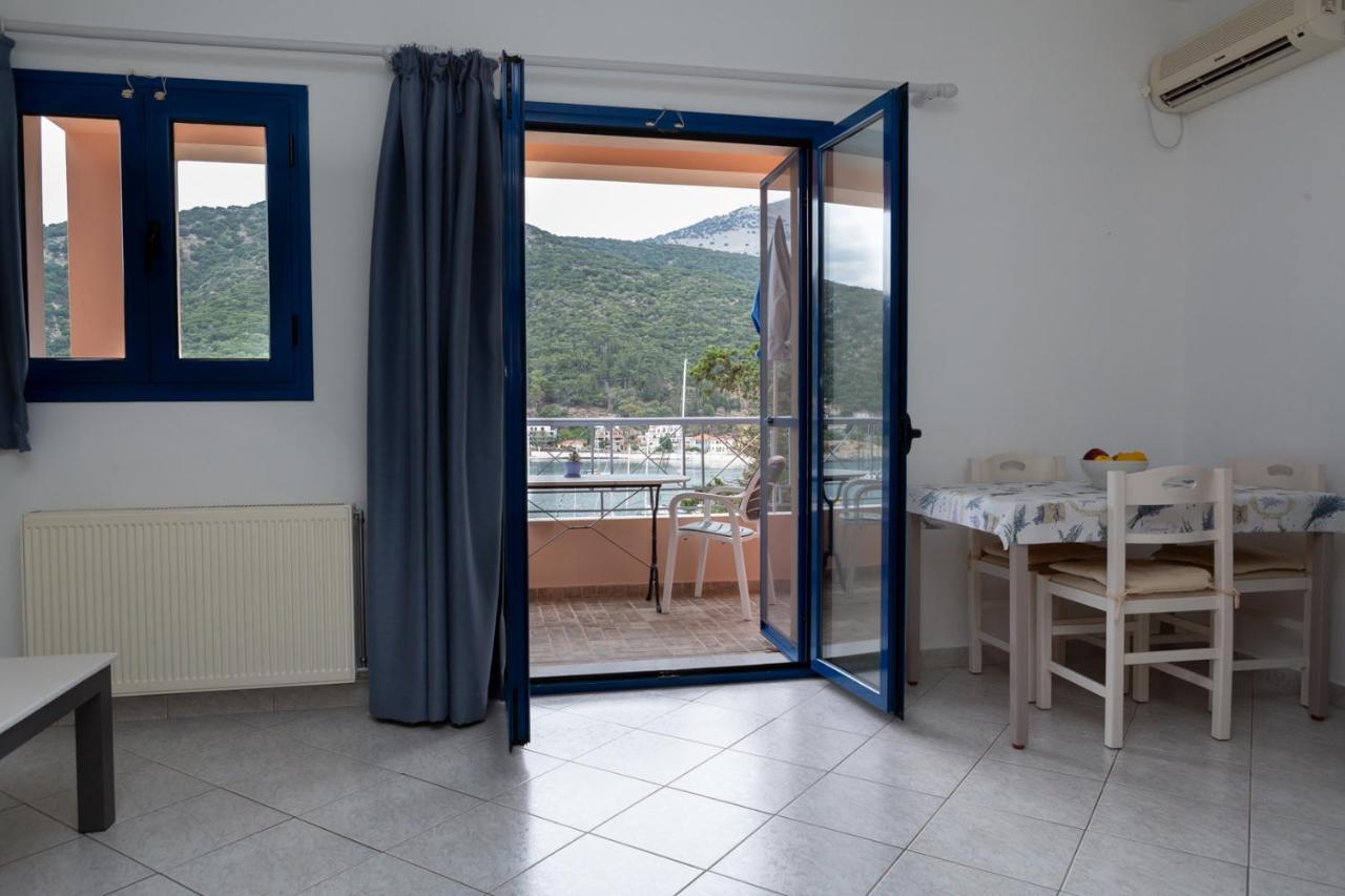 Natassa Apartments Agia Efimia エクステリア 写真